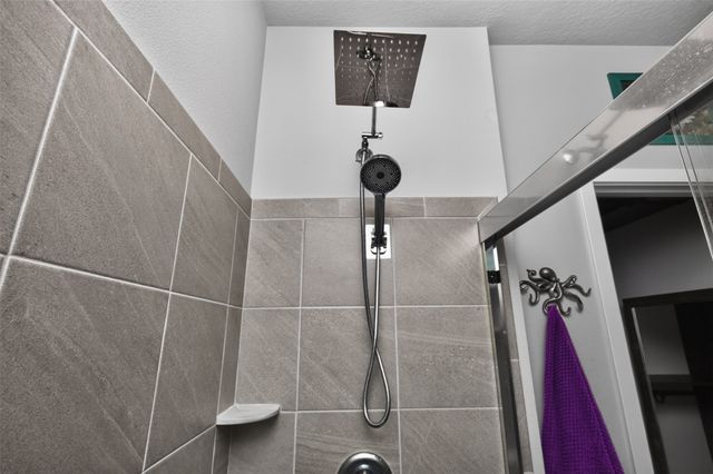 2116 NW 44th Street, Ankeny, IA 50023