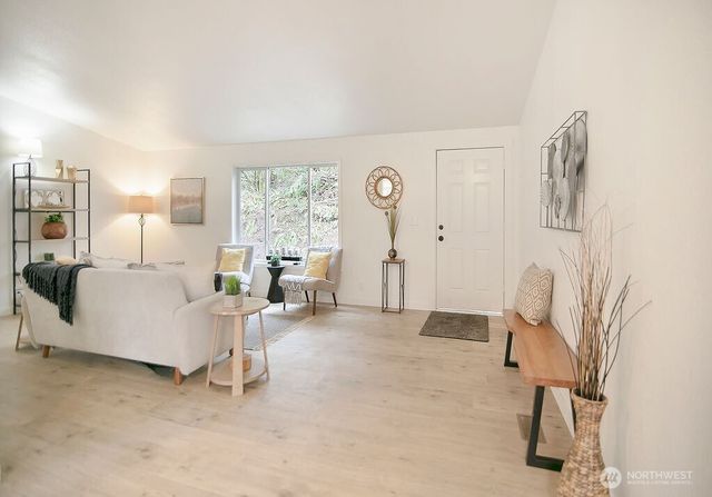 27 Line Drive, Kelso, WA 98626