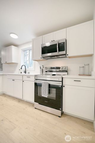 27 Line Drive, Kelso, WA 98626