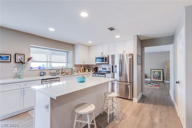 3249 Palmdesert Way, Las Vegas, NV 89120