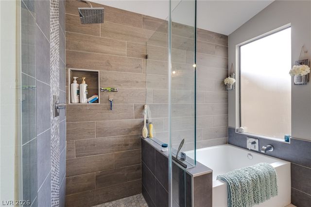 3249 Palmdesert Way, Las Vegas, NV 89120