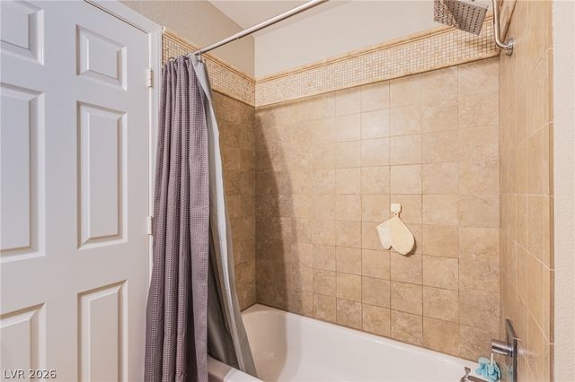 3249 Palmdesert Way, Las Vegas, NV 89120