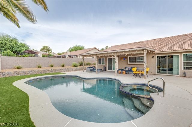 3249 Palmdesert Way, Las Vegas, NV 89120