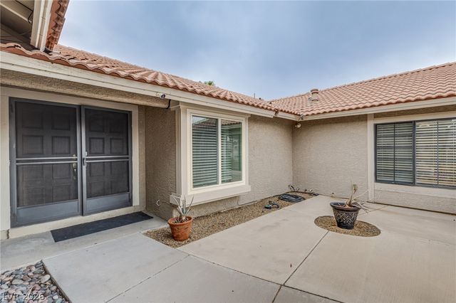3249 Palmdesert Way, Las Vegas, NV 89120