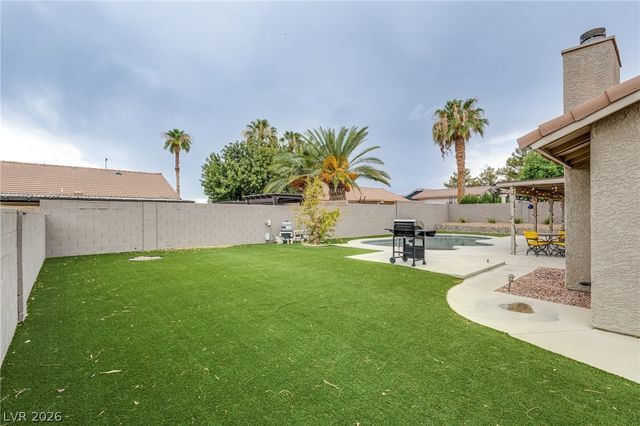 3249 Palmdesert Way, Las Vegas, NV 89120