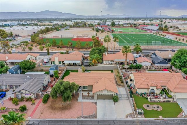 3249 Palmdesert Way, Las Vegas, NV 89120