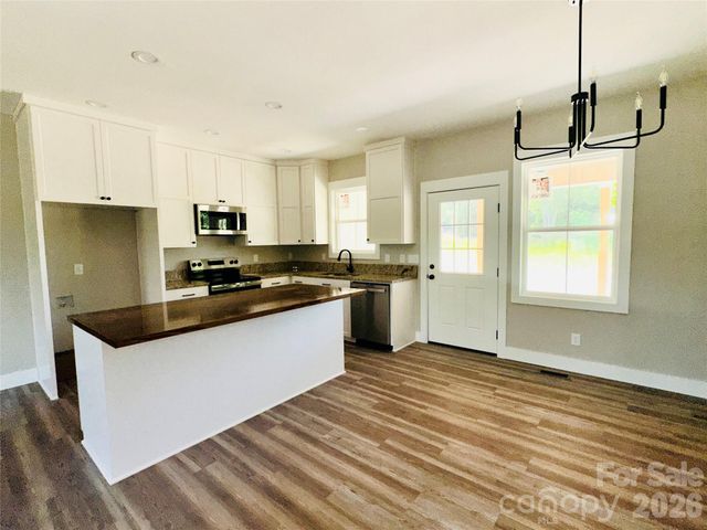417 E 2nd Street, Faith, NC 29041