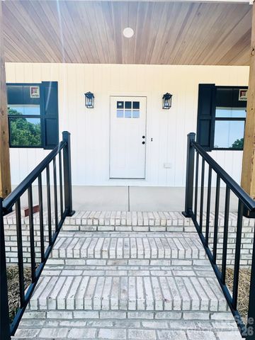 417 E 2nd Street, Faith, NC 29041