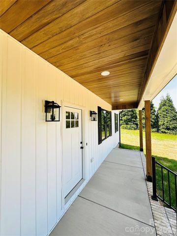 417 E 2nd Street, Faith, NC 29041