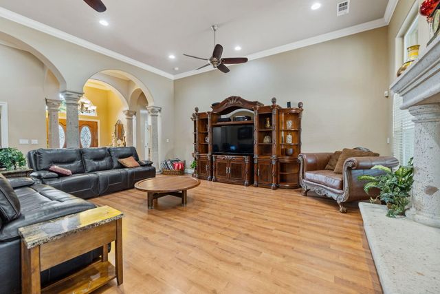 1928 S Shirk Road, Visalia, CA 93277