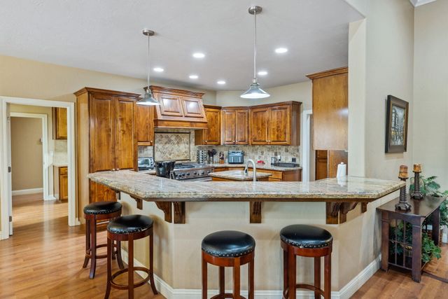 1928 S Shirk Road, Visalia, CA 93277