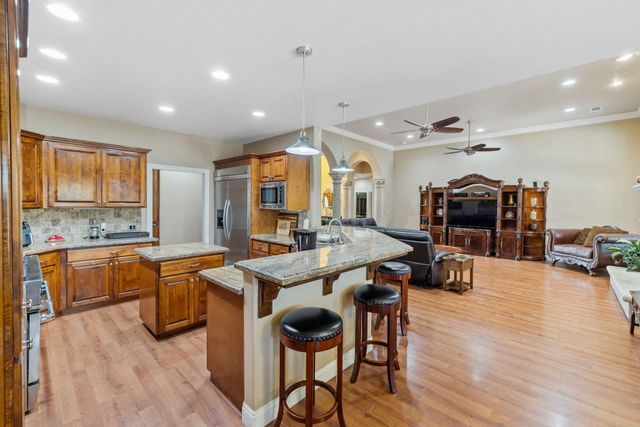 1928 S Shirk Road, Visalia, CA 93277