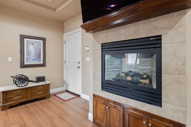 1928 S Shirk Road, Visalia, CA 93277