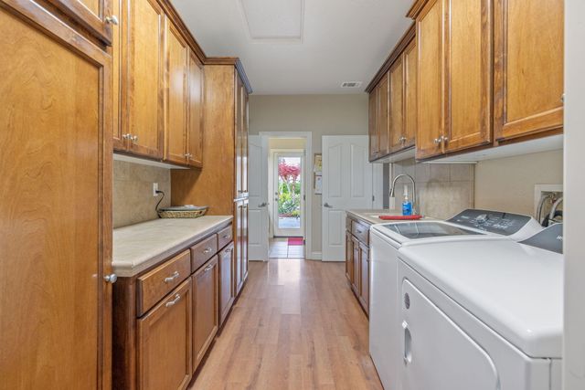 1928 S Shirk Road, Visalia, CA 93277