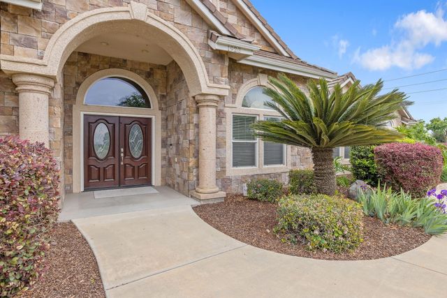 1928 S Shirk Road, Visalia, CA 93277