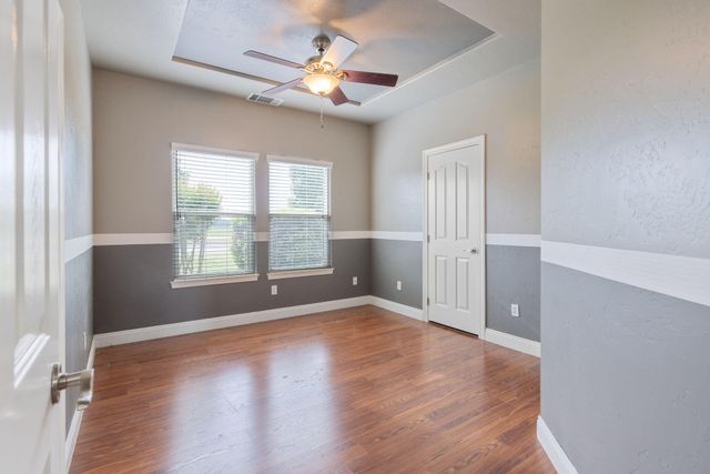 1928 S Shirk Road, Visalia, CA 93277