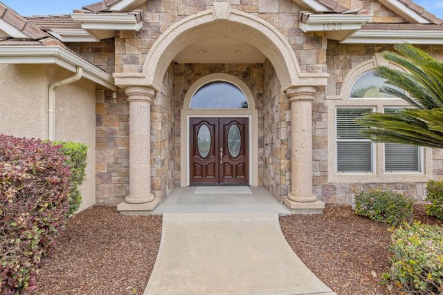 1928 S Shirk Road, Visalia, CA 93277