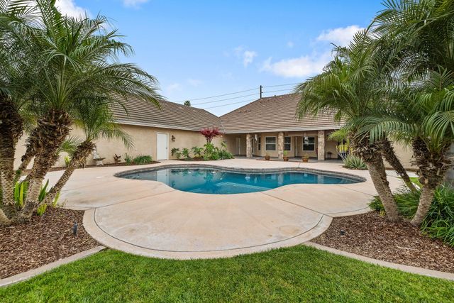 1928 S Shirk Road, Visalia, CA 93277