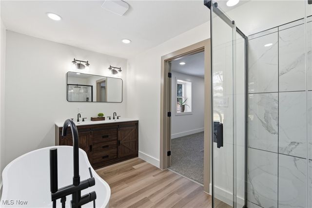 4689 Crystal Lake Avenue NW, Canal Fulton, OH 44614