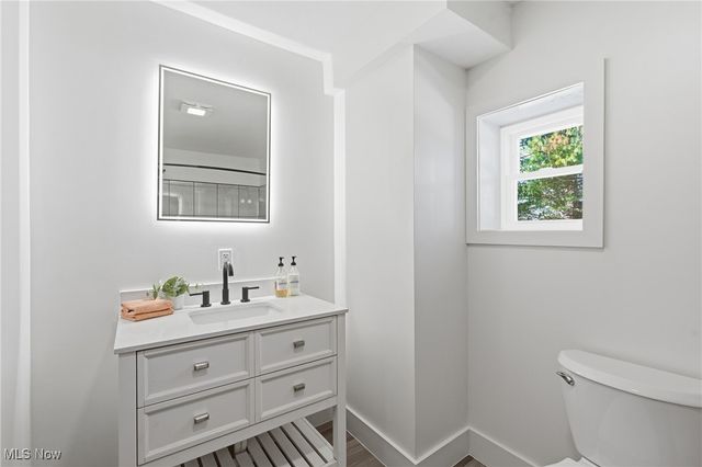 4689 Crystal Lake Avenue NW, Canal Fulton, OH 44614