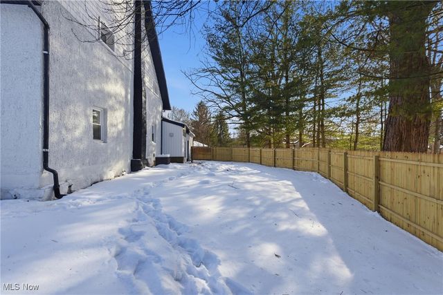 4689 Crystal Lake Avenue NW, Canal Fulton, OH 44614