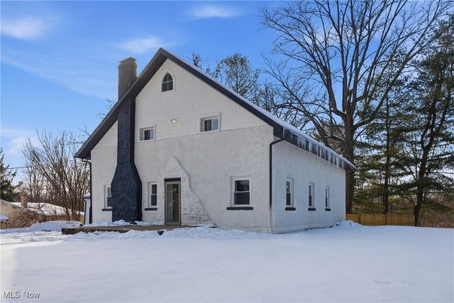 4689 Crystal Lake Avenue NW, Canal Fulton, OH 44614