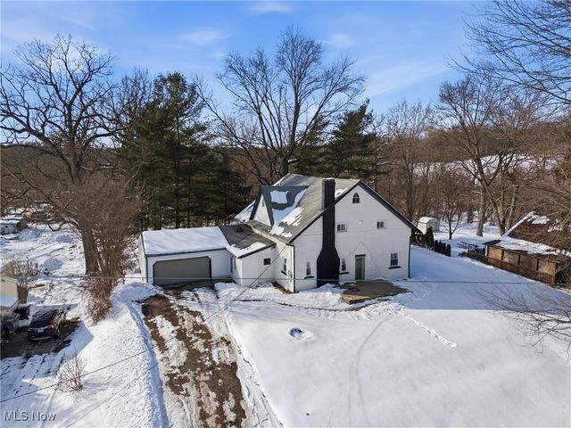 4689 Crystal Lake Avenue NW, Canal Fulton, OH 44614