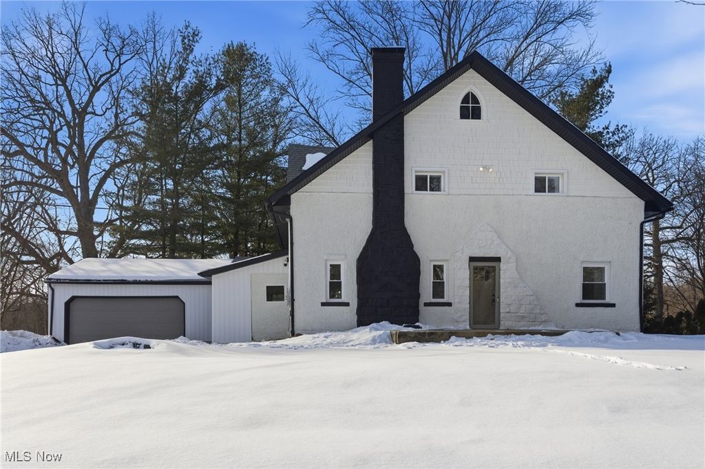 4689 Crystal Lake Avenue NW, Canal Fulton, OH 44614