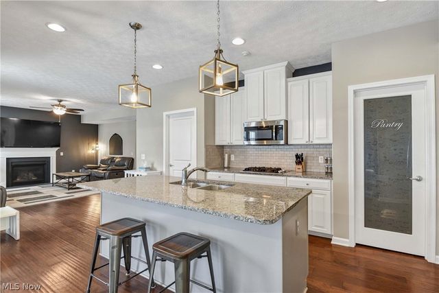 6530 Wisteria Lane, Medina, OH 44256