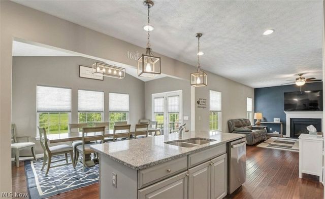 6530 Wisteria Lane, Medina, OH 44256