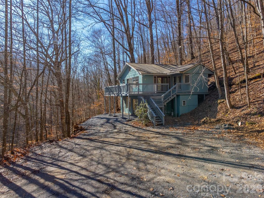 744 Coon Creek Road, Franklin, NC 28734