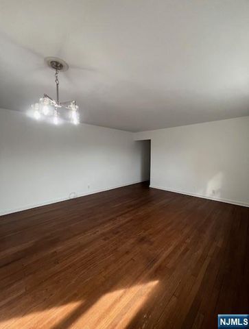 3041 Edwin Avenue 4A, Fort Lee, NJ 07024