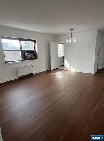 3041 Edwin Avenue 4A, Fort Lee, NJ 07024