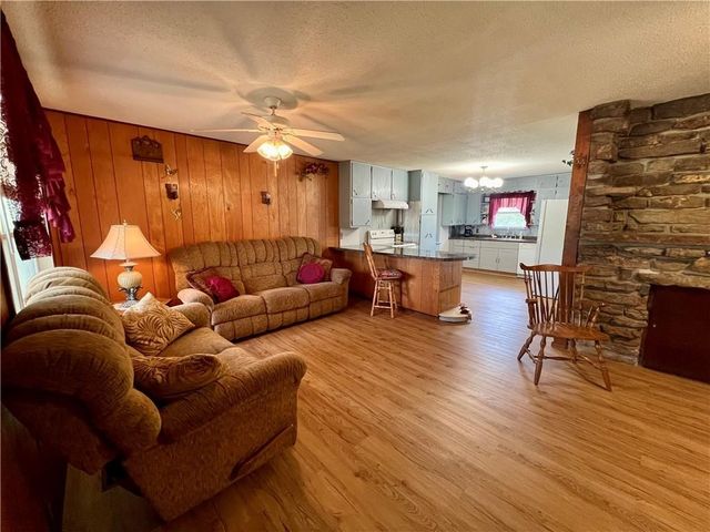 9831 Hwy 327, Deer, AR 72628