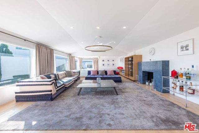 8501 Hedges Place, Los Angeles, CA 90069