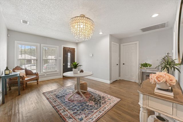 3123 Arizona Avenue, Dallas, TX 75216