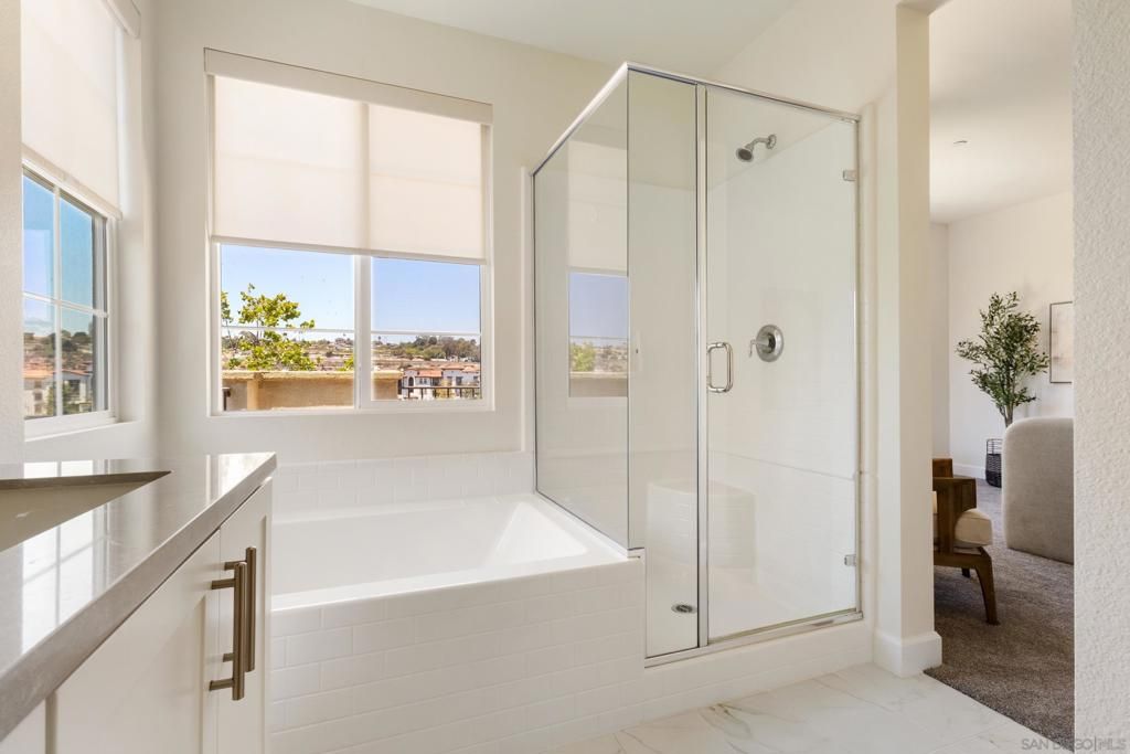 Image 18 of property listing at 3356 Campo Azul, Carlsbad, CA 92010
