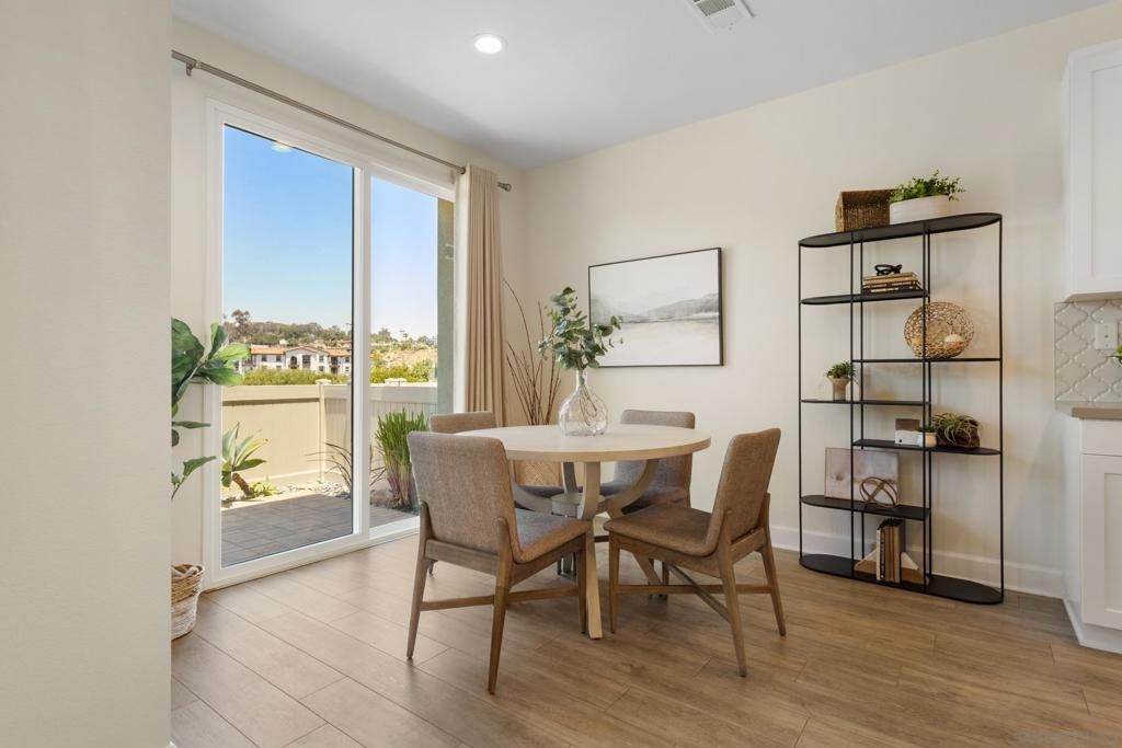 Image 9 of property listing at 3356 Campo Azul, Carlsbad, CA 92010