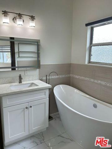 7916 Blackburn Avenue 1, Los Angeles, CA 90048