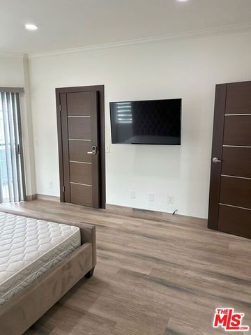 7916 Blackburn Avenue 1, Los Angeles, CA 90048