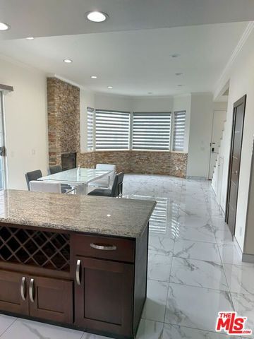 7916 Blackburn Avenue 1, Los Angeles, CA 90048