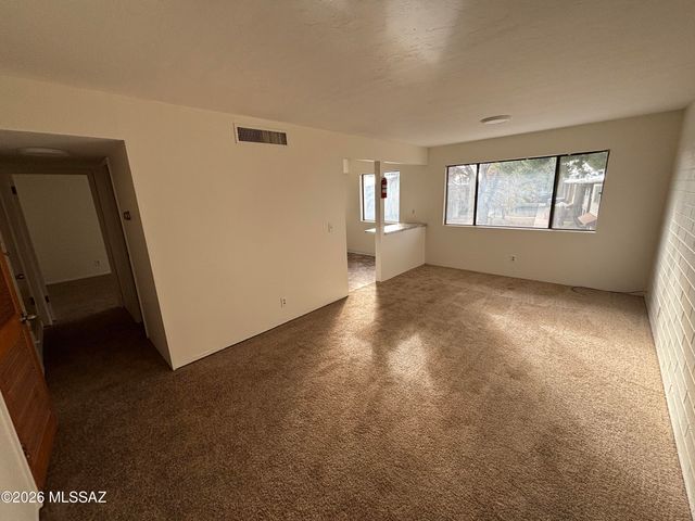 1318 S Avenida Polar Apt F208, Tucson, AZ 85710