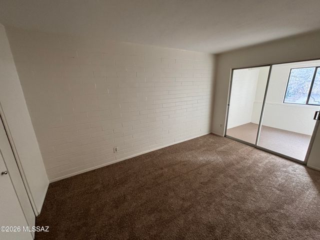 1318 S Avenida Polar Apt F208, Tucson, AZ 85710