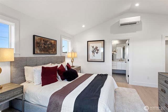 8001 25th Avenue NW, Seattle, WA 98117