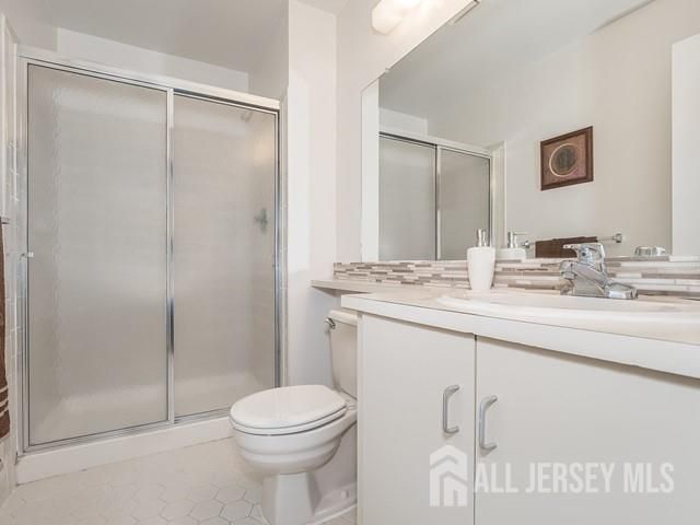 414 Lancaster Court, Piscataway, NJ 08854