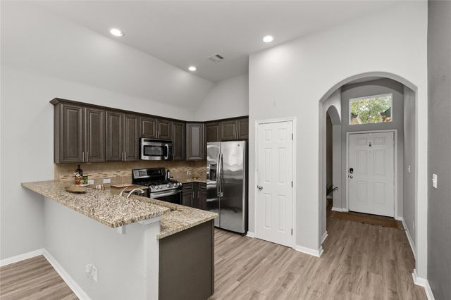 8306 Sweet Bay Circle, Baytown, TX 77523