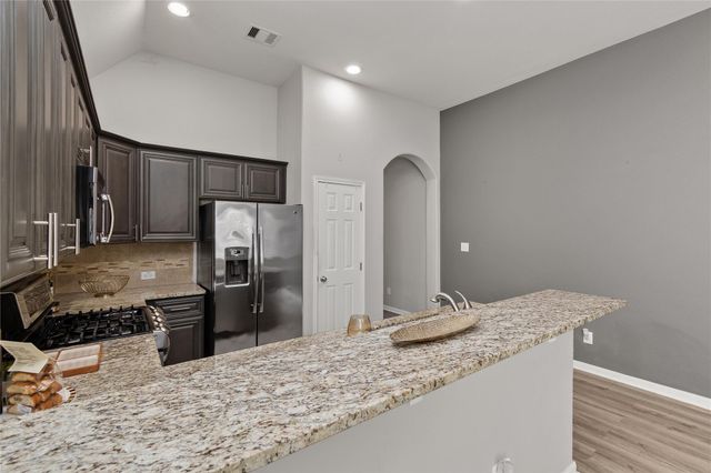 8306 Sweet Bay Circle, Baytown, TX 77523