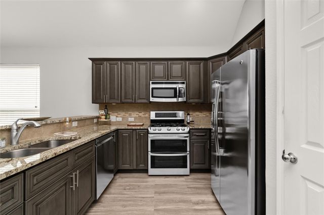 8306 Sweet Bay Circle, Baytown, TX 77523