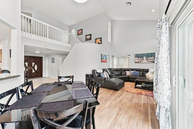 6211 NW 58th Way, Parkland, FL 33067