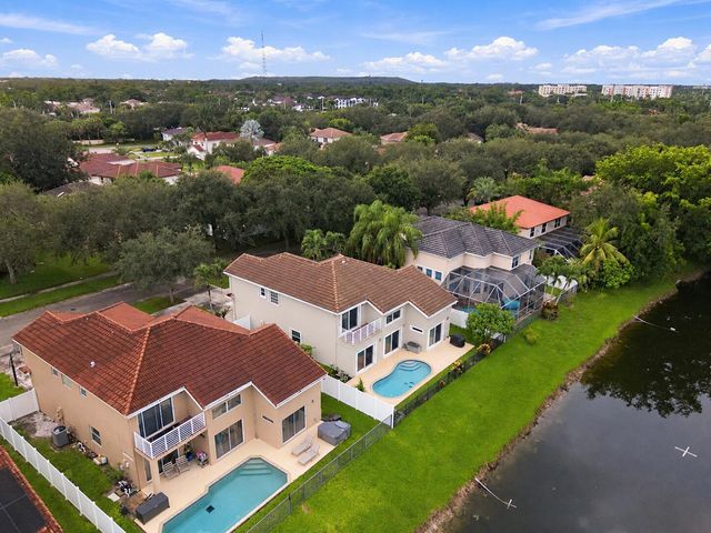 6211 NW 58th Way, Parkland, FL 33067